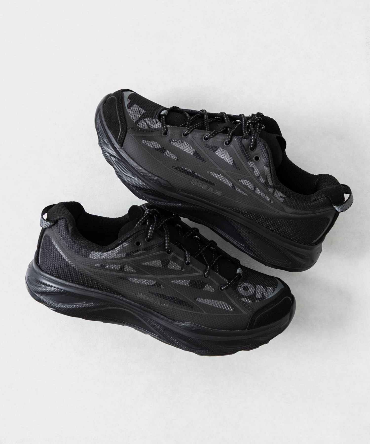 HOKA ONEONE　U HUAKA PRO