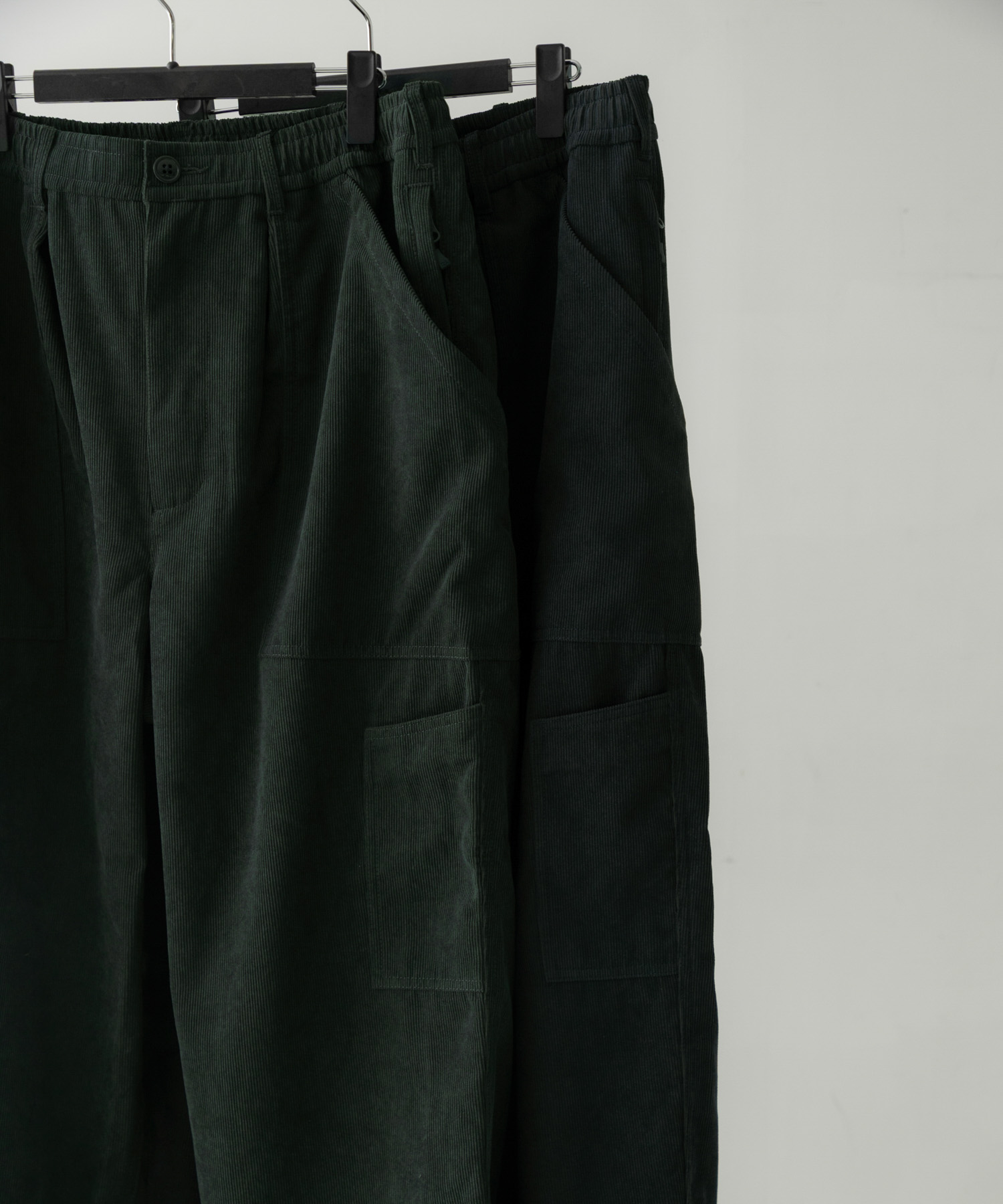 DAIWA PIER39　TECH MECHANICS PANTS CORDUROY B.GREEN M