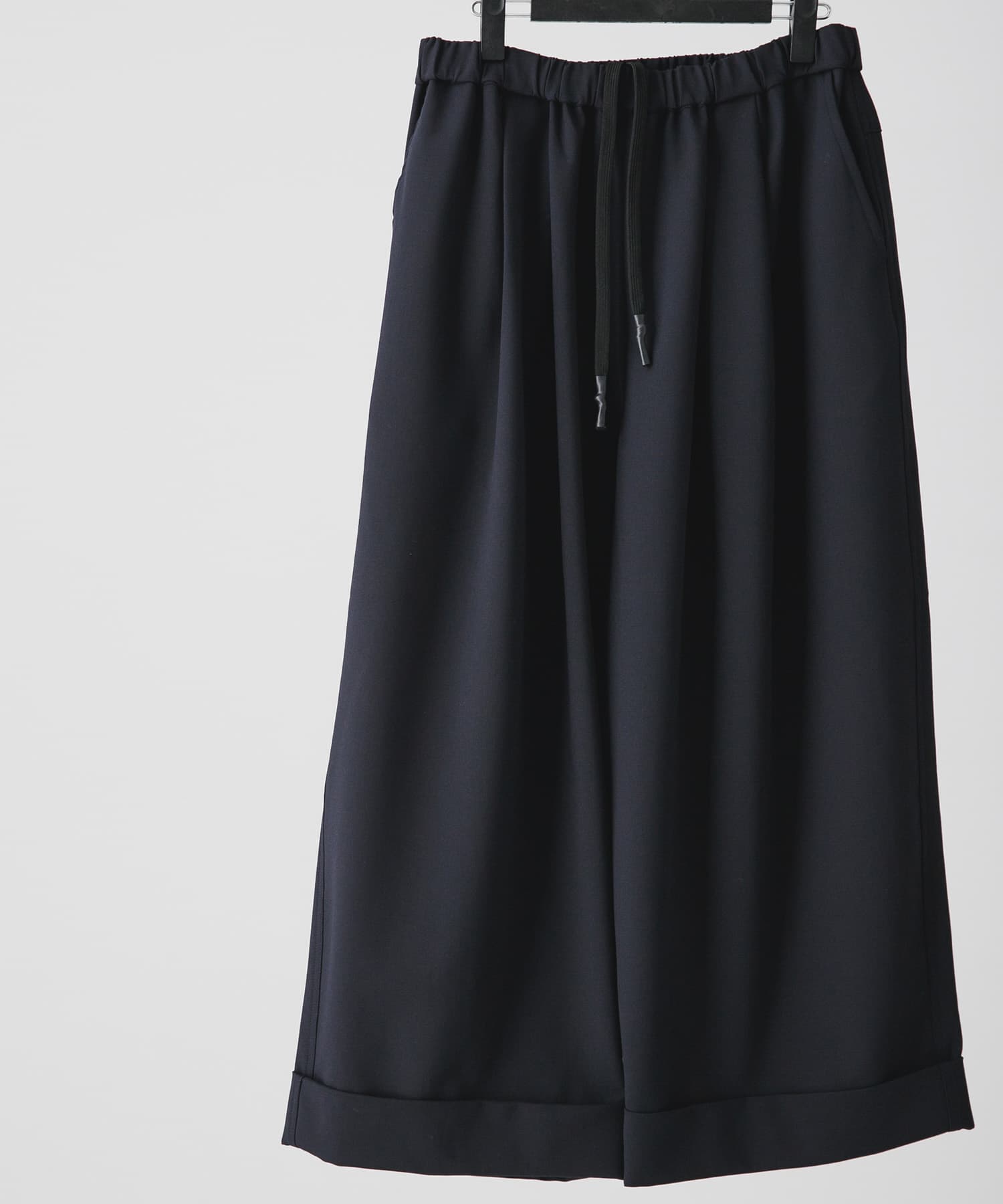 UNTRACE　_320 DARK NAVY 1
