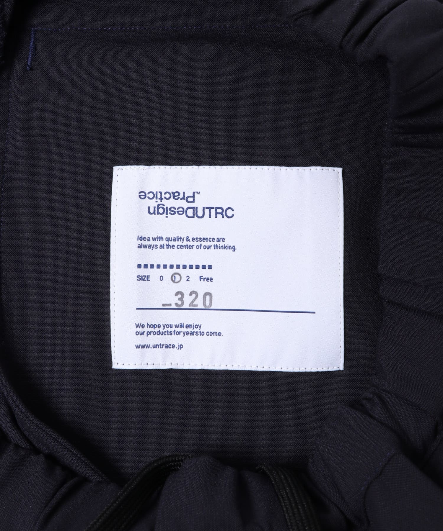 UNTRACE　_320 DARK NAVY 1