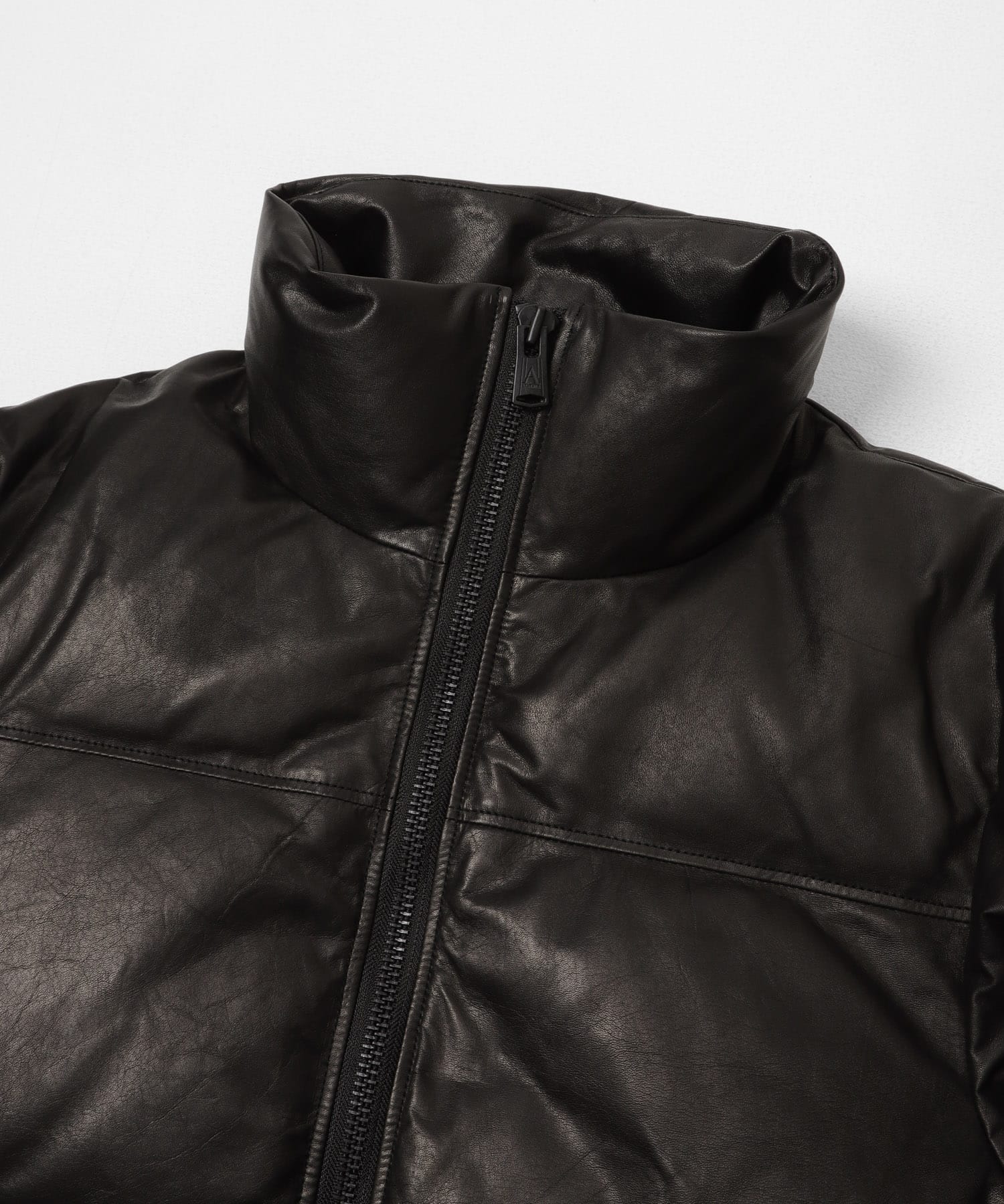 BLACK LUXE