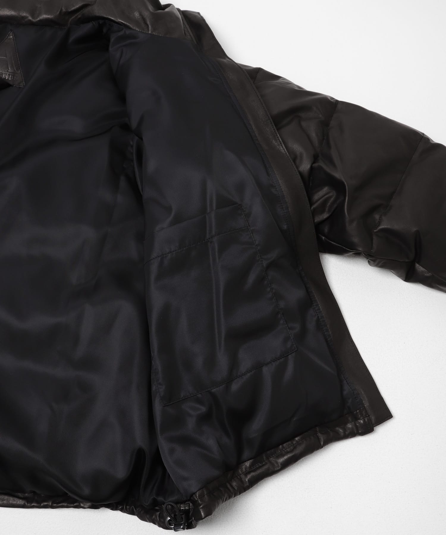 BLACK LUXE