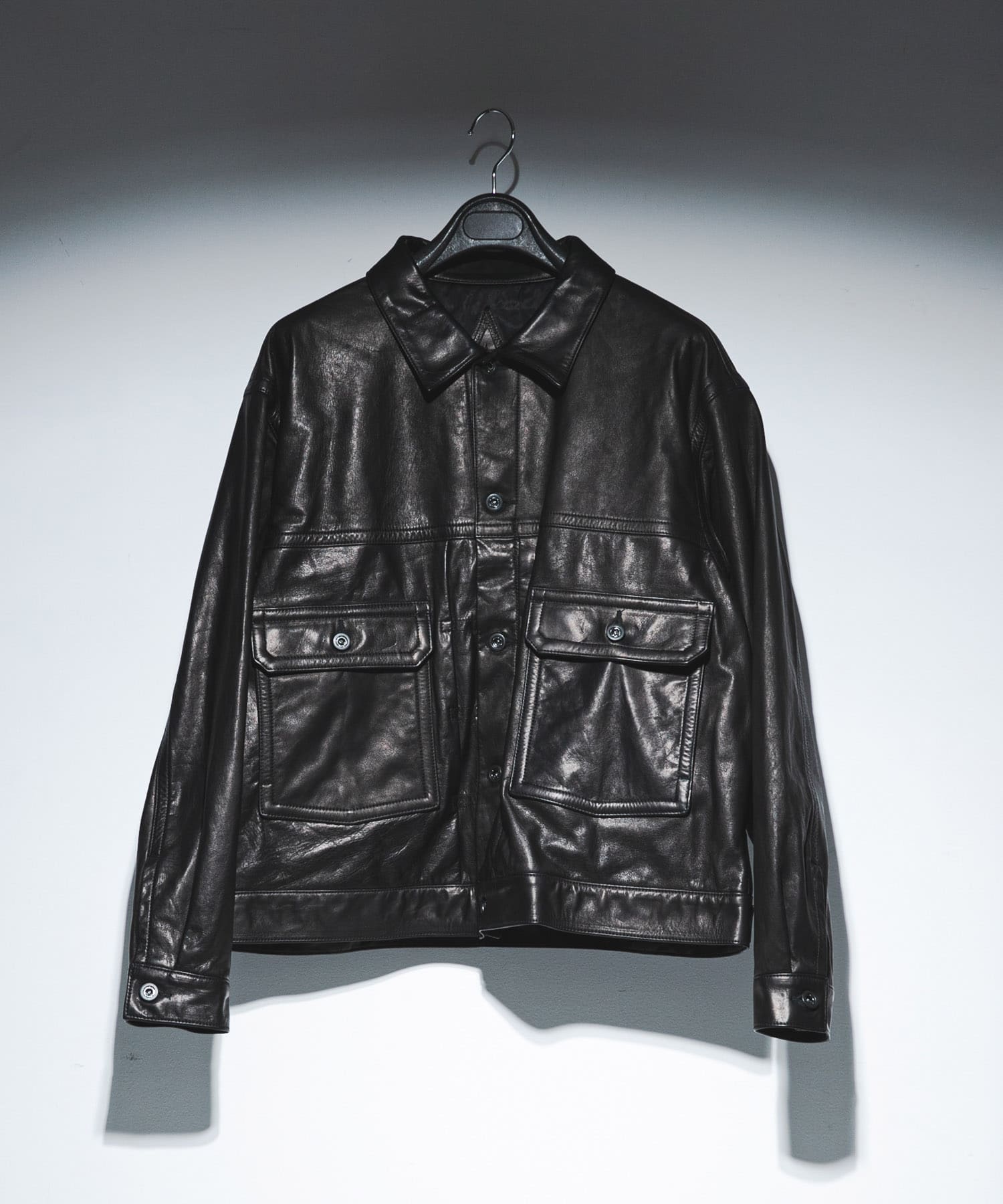 A LEATHER　TRUCKER JACKET