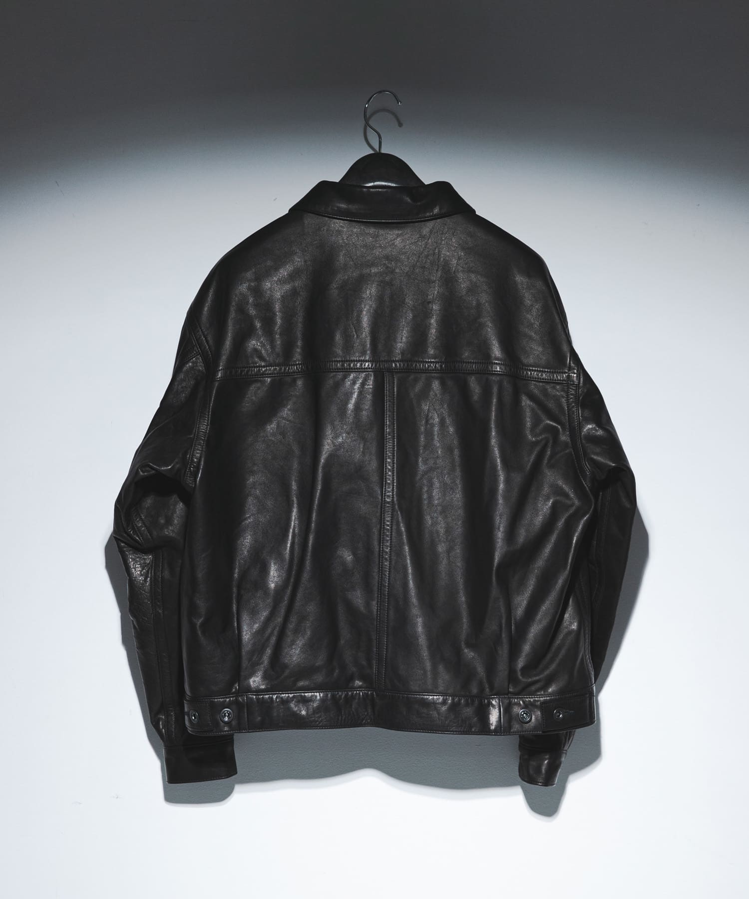 BLACK LUXE