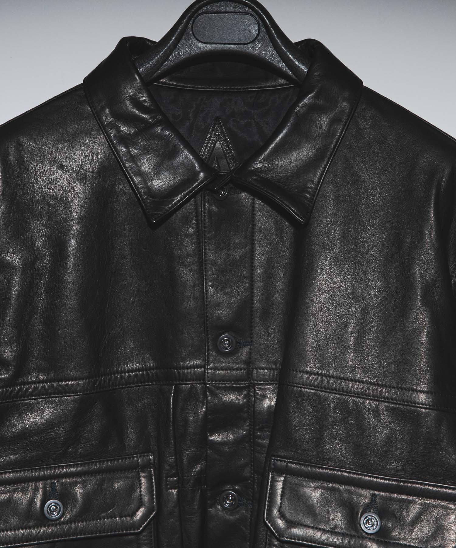 BLACK LUXE