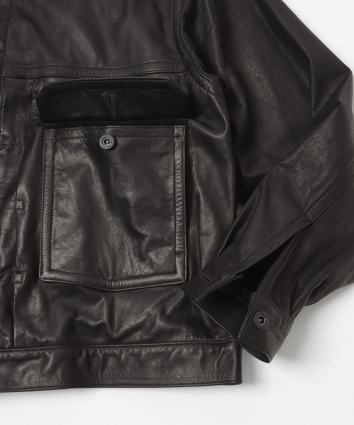 BLACK LUXE