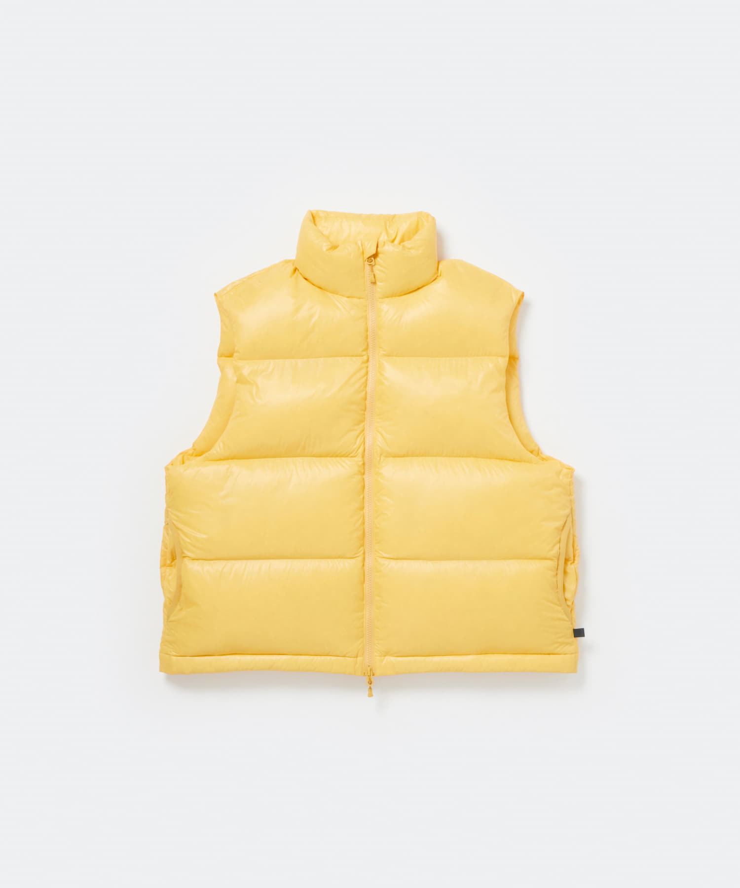 B.YELLOW