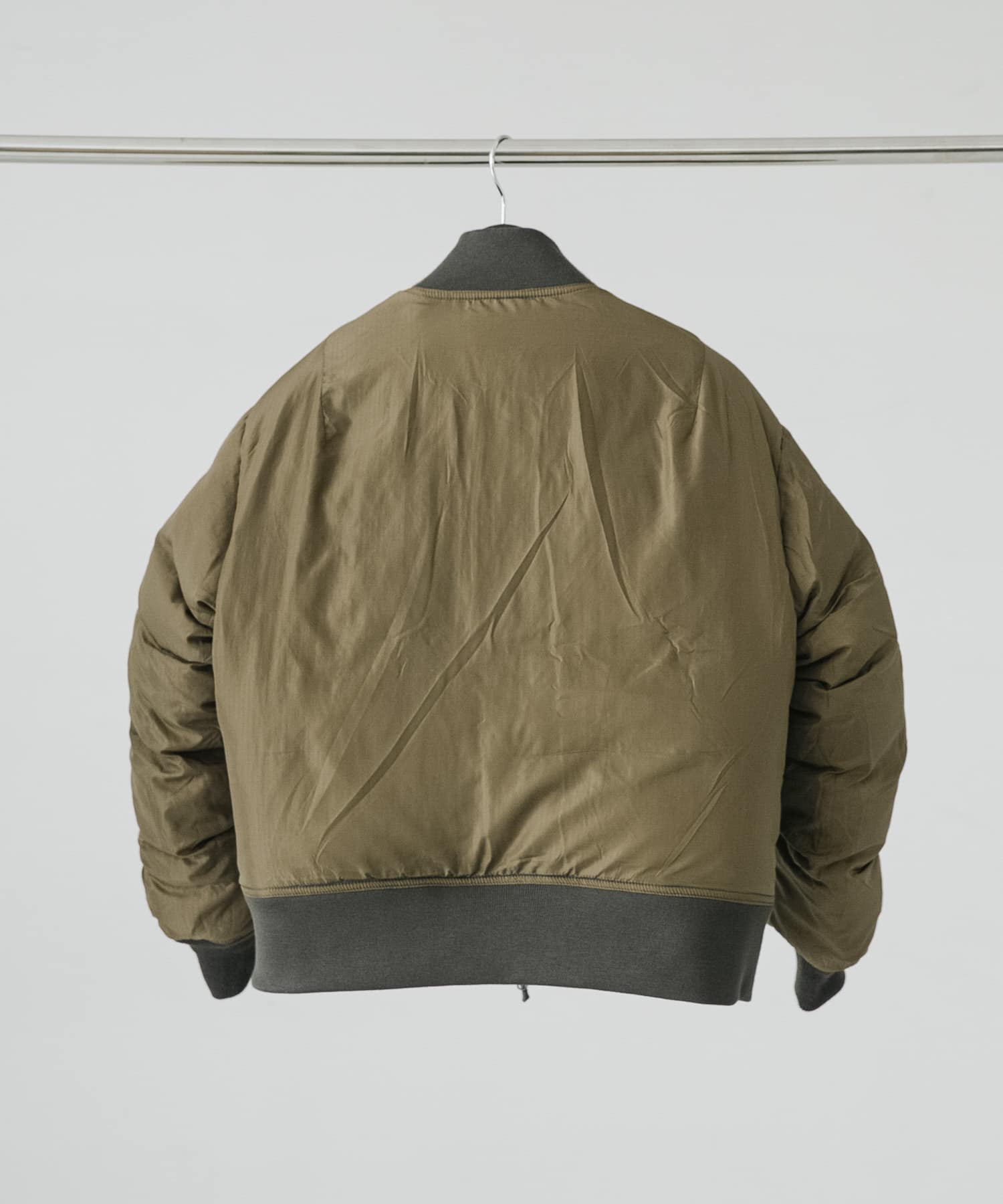DAIWA PIER39　Ws TECH REVERSIBLE MA-1 DOWN JACKET CCLxOLIVE Free