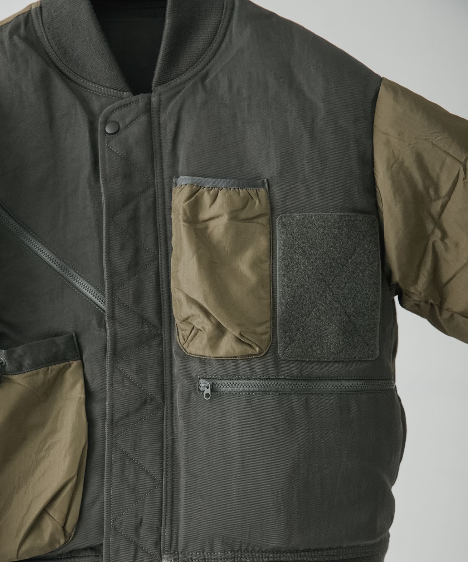 DAIWA PIER39　Ws TECH REVERSIBLE MA-1 DOWN JACKET CCLxOLIVE Free