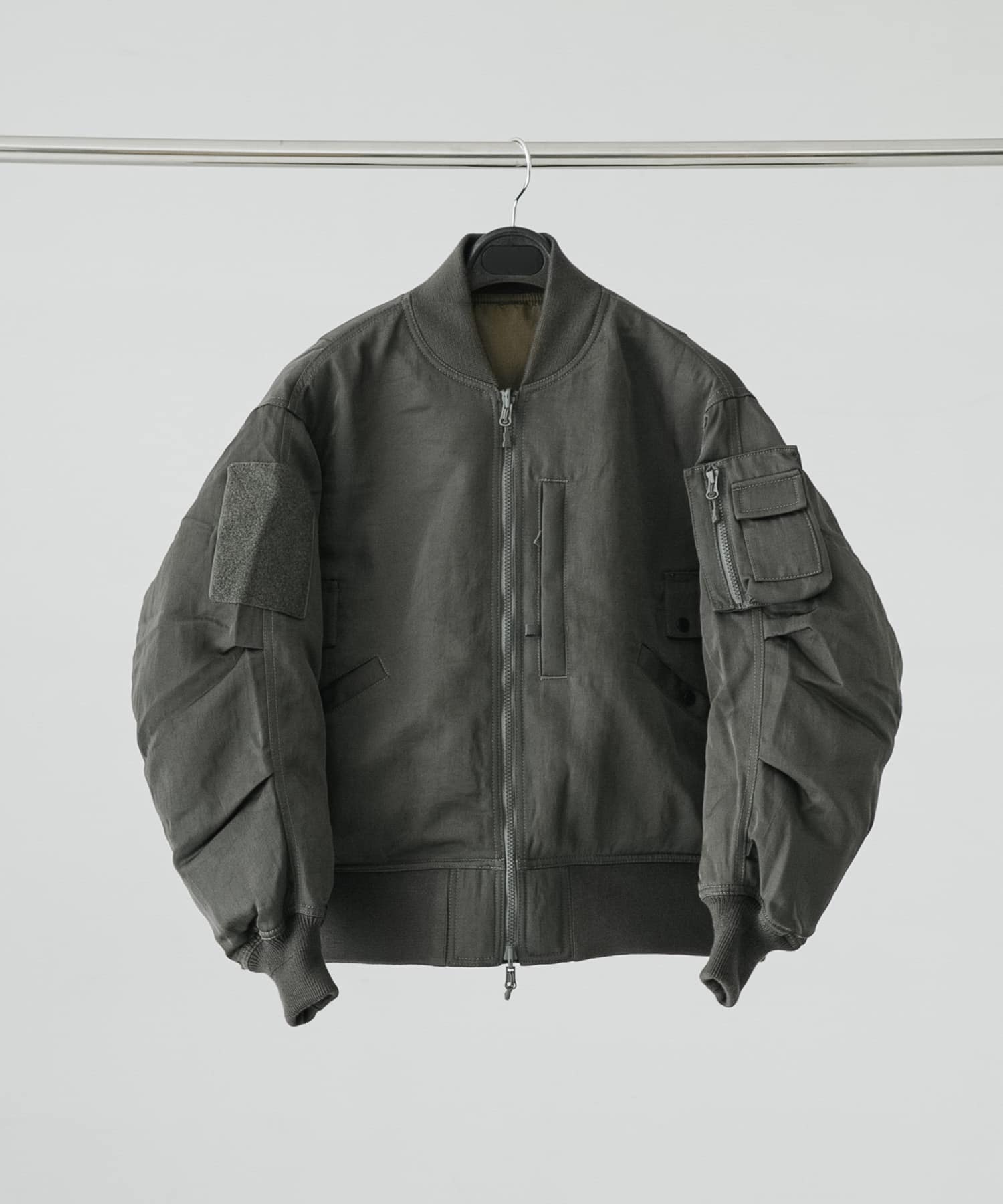 DAIWA PIER39　Ws TECH REVERSIBLE MA-1 DOWN JACKET CCLxOLIVE Free