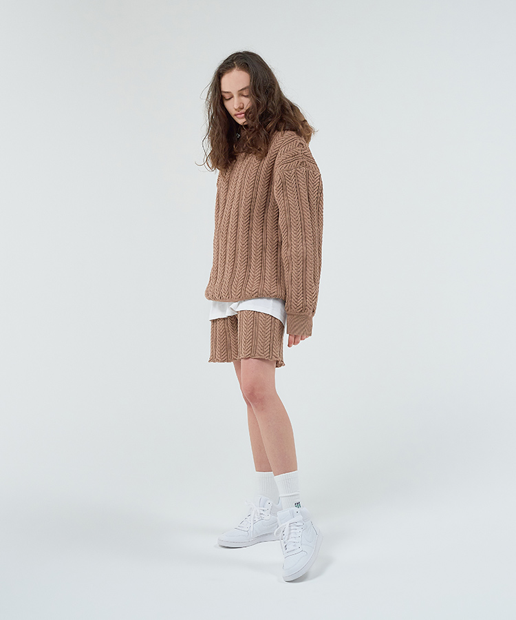 LOOK 02