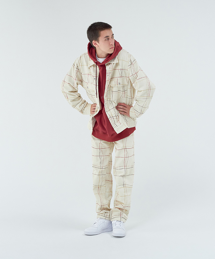 LOOK 03