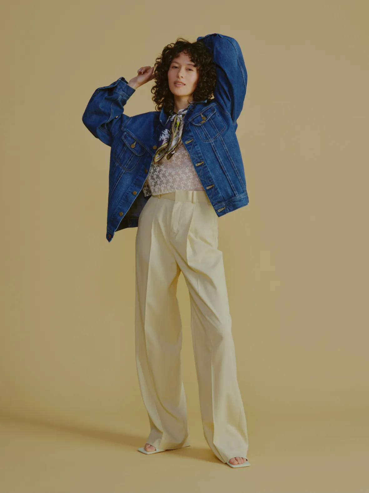 Look - Lee × UR 101 Exclusive Collections