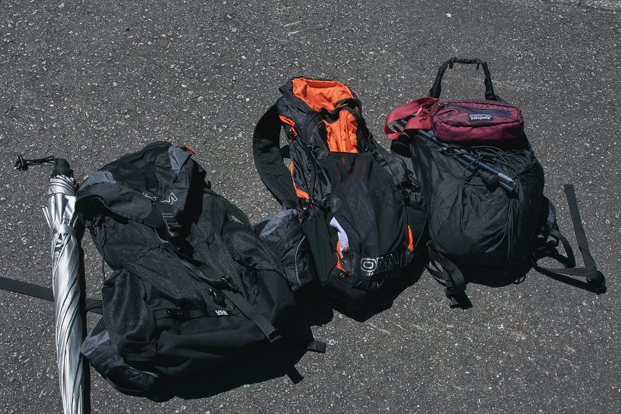 登山用のザックと装備