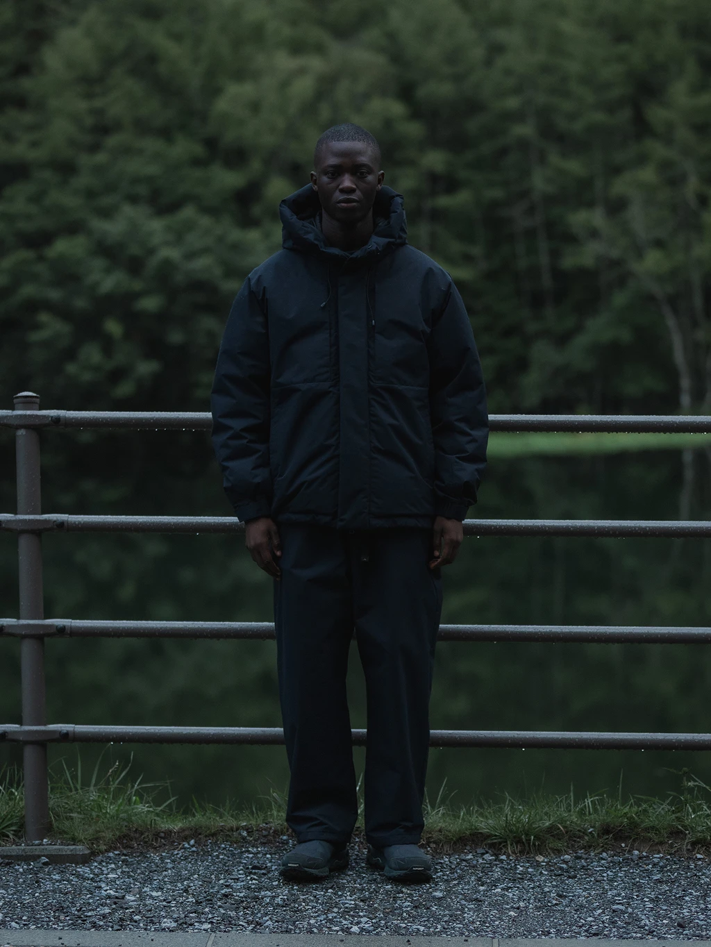 GORE-TEX WINDSTOPPER DOWN JACKET 着用イメージ(全身)